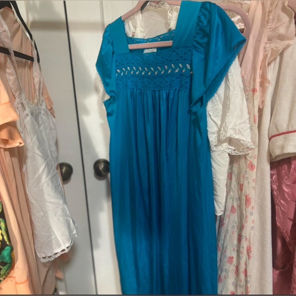 Huge vintage and antique lingerie collection - Picture 7 of 9